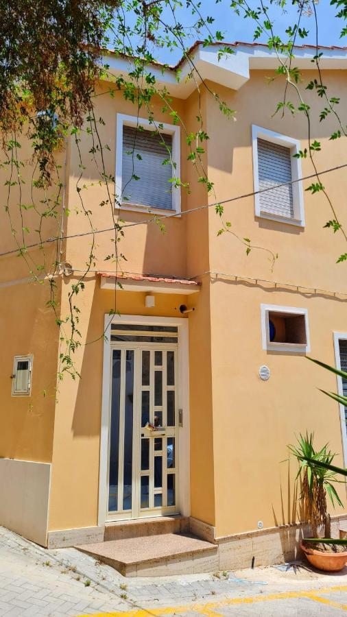 Casa Vacanze La Melagrana Modica Exterior photo